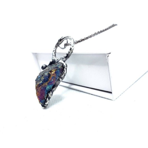 Chalcopyrite crystal Necklace - Picture 7 of 12